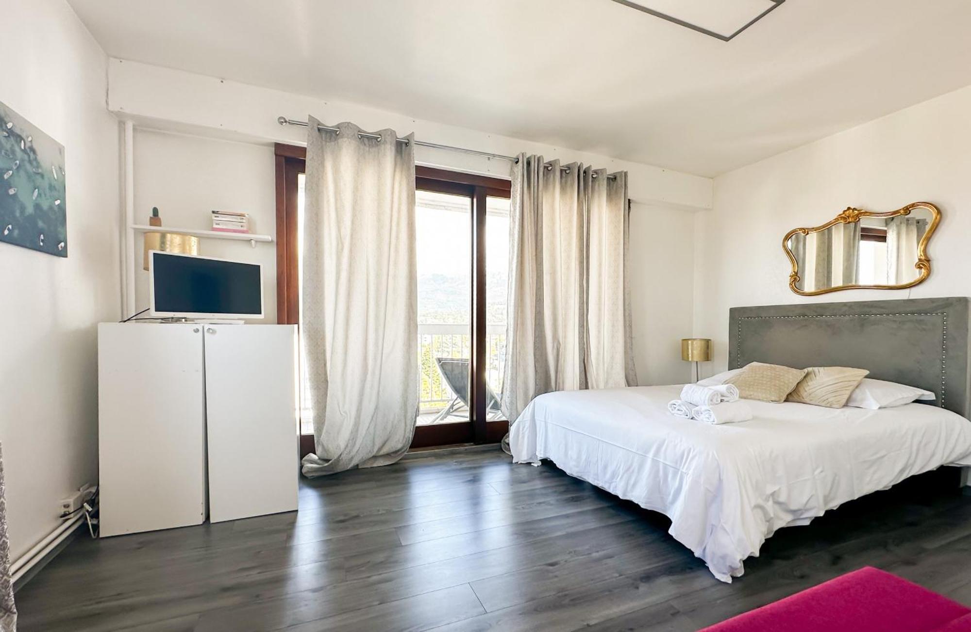 Ferienwohnung Mont Royal Balcon Et Piscine Annecy Exterior foto